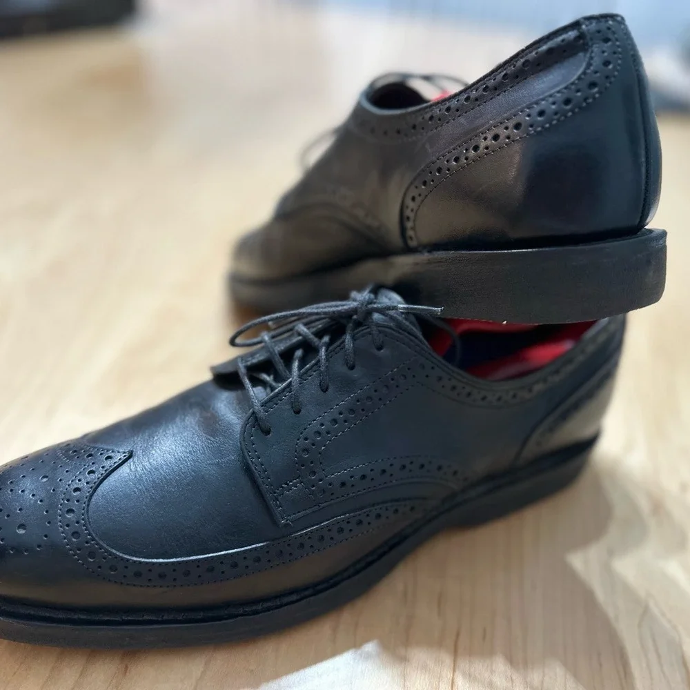 Allen Edmonds wingtip oxford